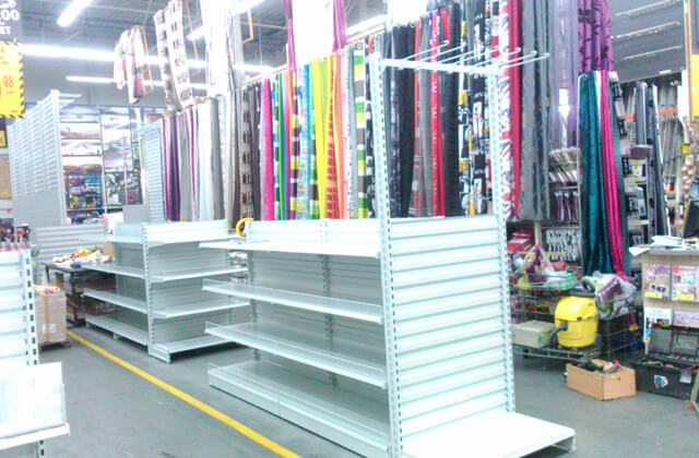 Montaż mebli sklepowych