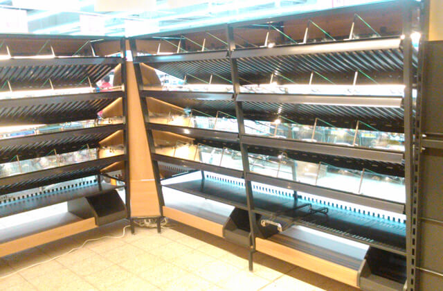 Montaż mebli sklepowych