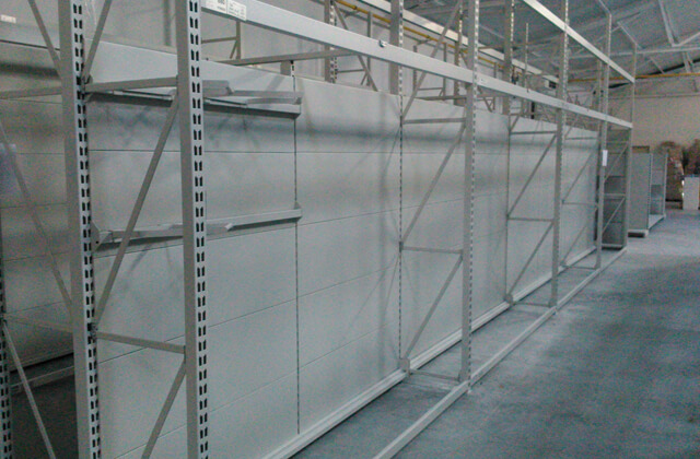 Montaż regałów sklepowych PSB Mrówka