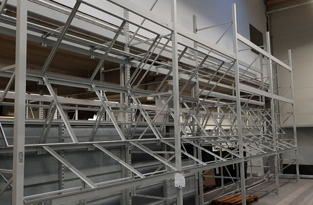 Montaż regałów sklepowych PSB Mrówka