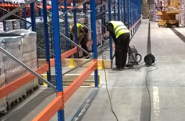 Montaż regałów magazynowych Netto