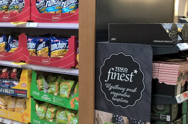 Montaż mebli sklepowych Tesco